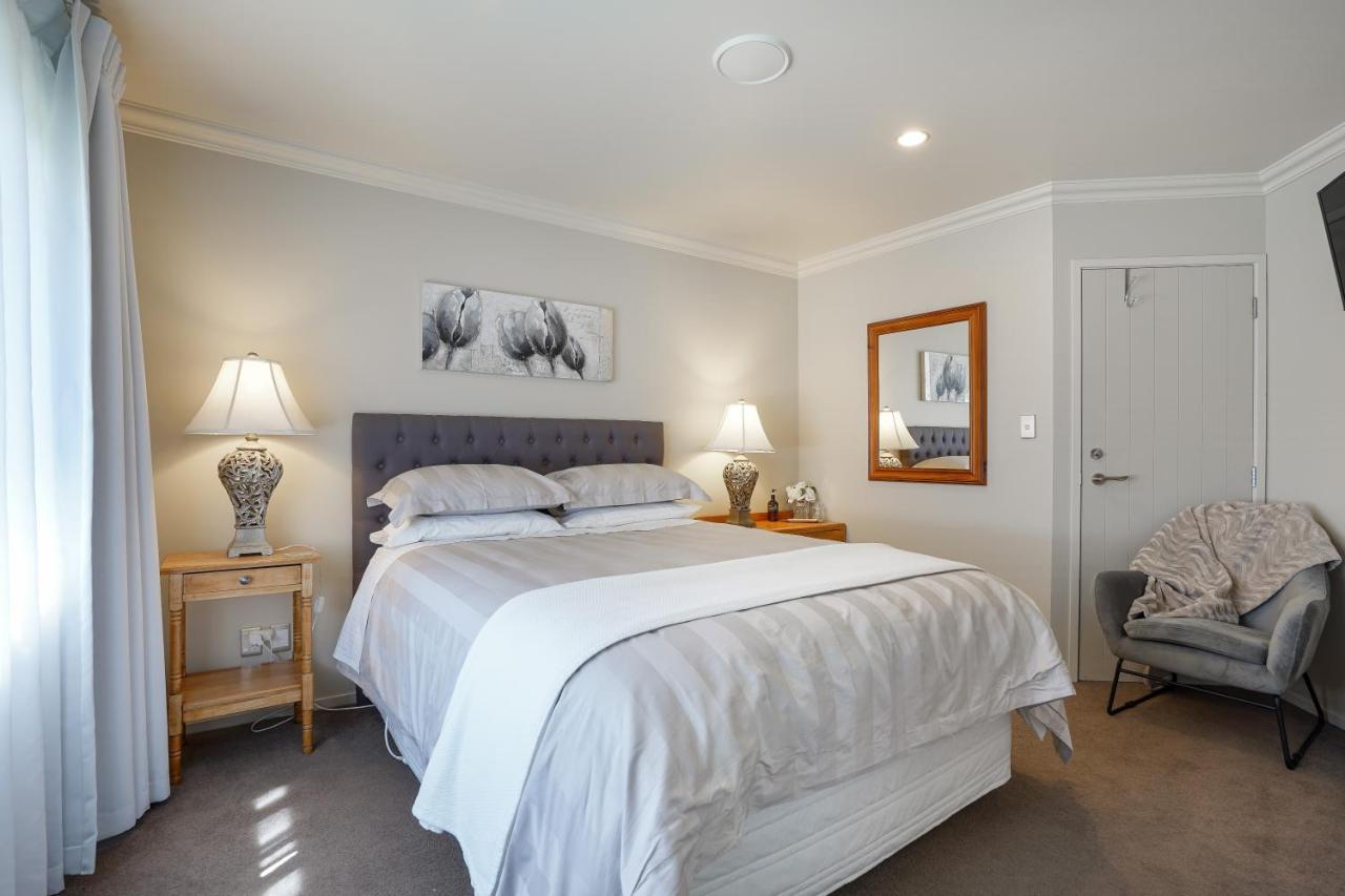Ambience On Pacific Bed & Breakfast Palmerston North Dış mekan fotoğraf